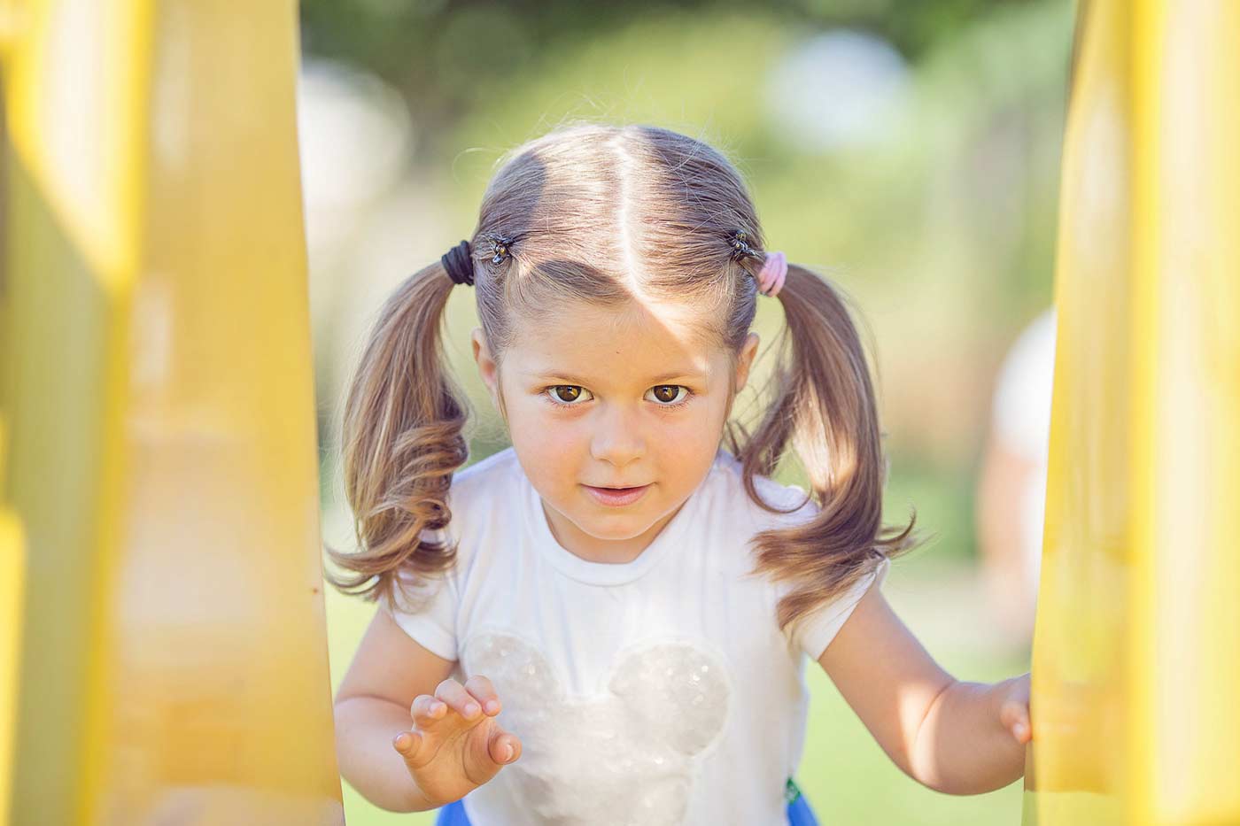 foto bambina scivolo